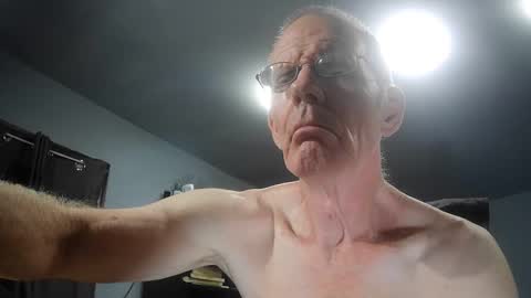 fantasyresort online show from October 2025 03:06:01 AM