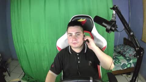 faon_ online show from October 2025 08:05:02 AM