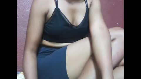 farantsaaly1 online show from December 2025 05:21:01 PM