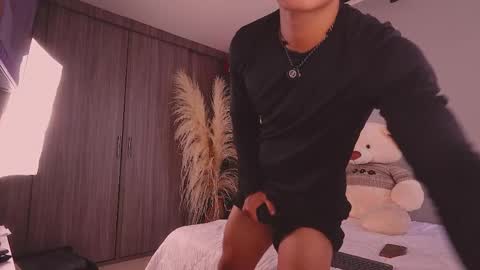 farid_jake_ online show from April 2026 09:43:01 PM