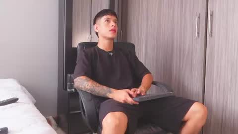 farid_jake_ online show from July 2026 03:36:02 PM