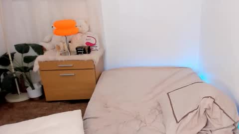 Farrah Zarake online show from February 2026 03:49:02 PM