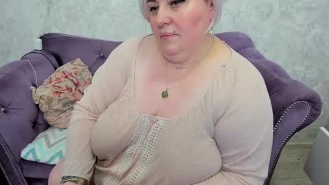 fashiona online show from January 2025 09:57:01 AM