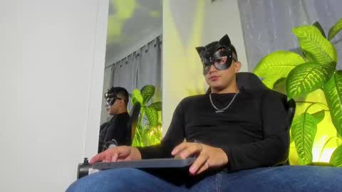 Snapshot of fatass_420 chatting on January 2025 02:48:02 AM Johan online show from January 2025 02:48:02 AM