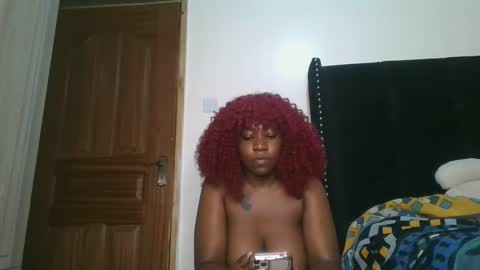 Snapshot of fatassfreak254 chatting on December 2024 06:38:02 PM Winnie online show from December 2024 06:38:02 PM