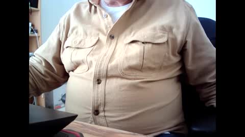 Snapshot of fatbellyitalian chatting on March 2025 05:17:02 PM fatbellyitalian online show from March 2025 05:17:02 PM