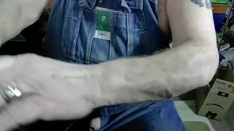 Fred. online show from February 2025 03:27:01 AM