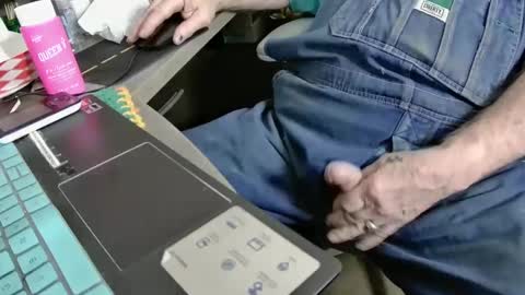 Fred. online show from February 2025 08:59:01 PM