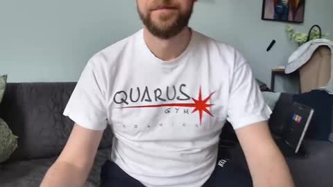 Snapshot of fattenmenow chatting on March 2025 01:59:02 PM fattenmenow online show from March 2025 01:59:02 PM