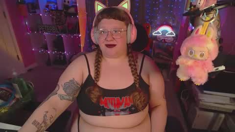 Snapshot of fatveronica chatting on February 2026 07:03:02 PM FatVeronica online show from February 2026 07:03:02 PM