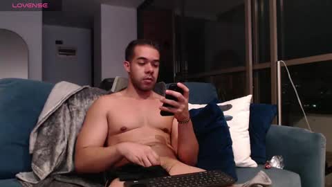 FAUSTO online show from January 2025 04:22:02 AM