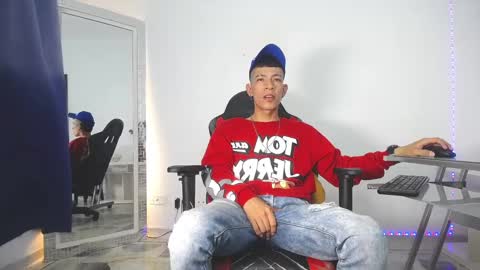 Favel Gomez online show from January 2025 02:19:01 AM