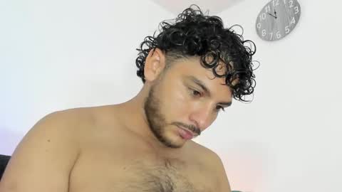 favid95 online show from December 2024 04:52:01 AM