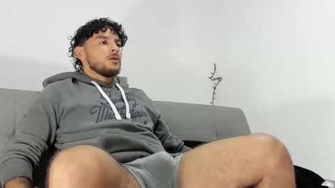 favid95 online show from February 2025 11:48:01 PM