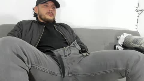 favid95 online show from February 2025 03:08:02 AM