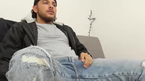 favid95 online show from February 2025 08:13:02 PM