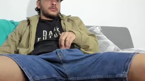 favid95 online show from March 2025 04:30:02 AM