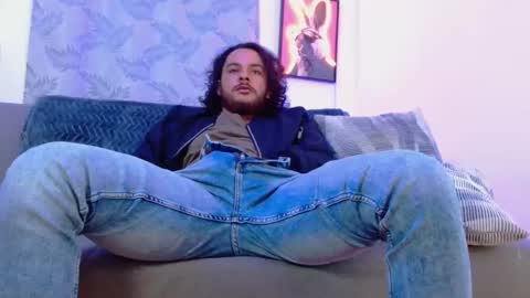 favid95 online show from October 2025 11:03:01 PM