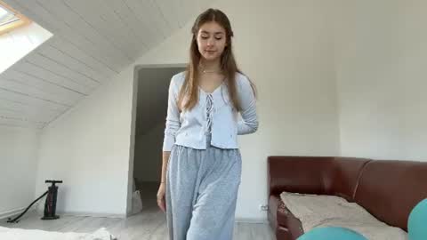 Snapshot of fawnmcgorry chatting on July 2026 01:50:01 PM Emily online show from July 2026 01:50:01 PM