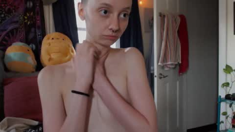 Mossfairy online show from September 2025 11:09:02 PM