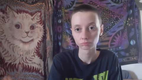 Mossfairy online show from October 2025 04:19:01 PM