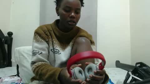 fayrie1 online show from October 2025 04:33:01 AM