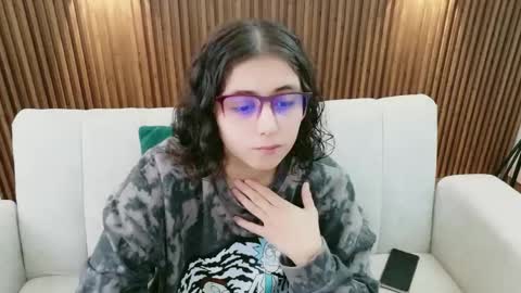 Snapshot of feelina_firesoul chatting on June 2026 02:30:01 PM Feelena online show from June 2026 02:30:01 PM