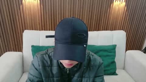 Feelena online show from July 2026 06:54:01 PM