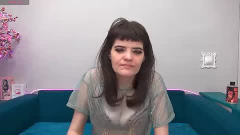Laura online show from June 2026 04:56:01 AM