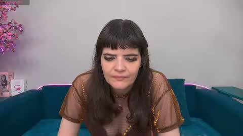 Laura online show from July 2026 09:53:01 PM