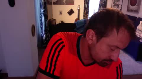 feetkissboy online show from September 2025 06:47:02 AM