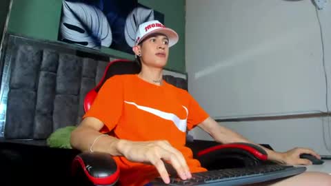 Snapshot of felipe_fiire chatting on June 2026 07:38:02 PM felipe fiire online show from June 2026 07:38:02 PM