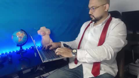 FELIPE QUIROZ online show from September 2025 11:56:02 AM