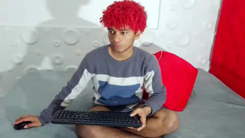 andres felipe benitez online show from November 2025 03:39:01 AM