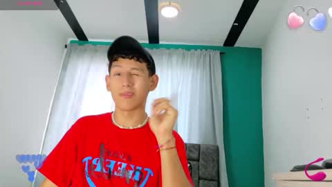 felipehotgonzalez online show from November 2025 07:02:02 PM