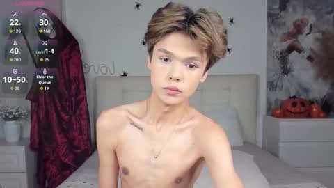 Felix online show from October 2025 09:05:02 PM