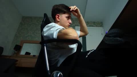 FelixStark online show from November 2025 06:04:02 AM