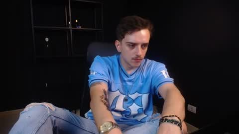 Snapshot of felixstark chatting on July 2026 05:47:01 AM FelixStark online show from July 2026 05:47:01 AM