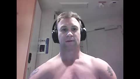 femalesonly1990 online show from September 2025 12:16:02 PM