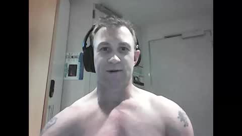 femalesonly1990 online show from September 2025 11:10:01 AM