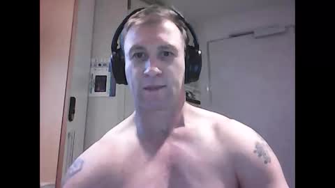 femalesonly1990 online show from September 2025 11:32:01 AM