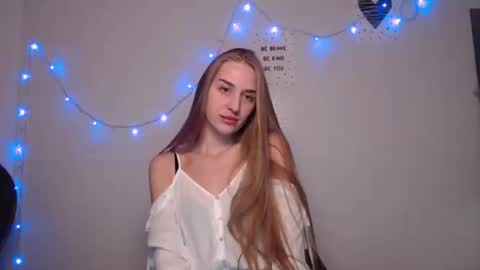 Femke online show from December 2024 07:54:01 PM