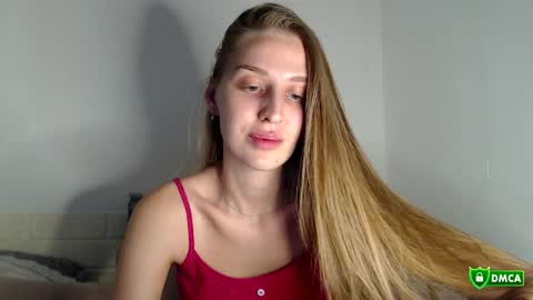 Femke online show from September 2025 08:21:01 PM