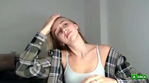 Snapshot of femkedejager chatting on April 2026 08:48:01 PM Femke online show from April 2026 08:48:01 PM