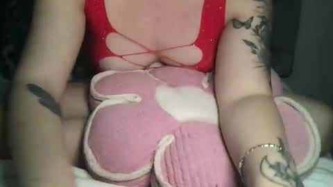     online show from November 2025 02:33:01 AM