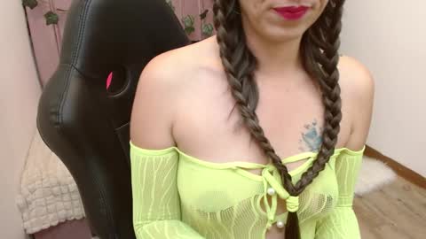 Snapshot of fenix_11_ chatting on February 2025 06:13:02 AM Alejandra online show from February 2025 06:13:02 AM