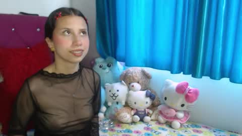 Fenixxx online show from October 2025 08:53:02 PM