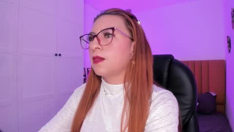 Snapshot of fer_angel_ chatting on January 2025 01:04:01 PM Fernanda online show from January 2025 01:04:01 PM