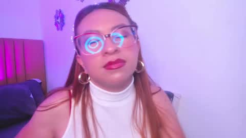 Snapshot of fer_angel_ chatting on January 2025 04:35:01 PM Fernanda online show from January 2025 04:35:01 PM