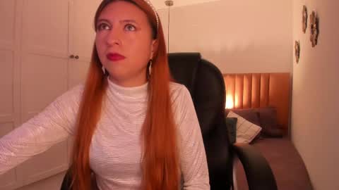 Snapshot of fer_angel_ chatting on February 2025 02:26:01 PM Fernanda online show from February 2025 02:26:01 PM